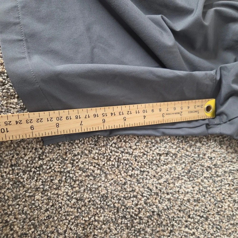 Under‎ Armour Mens Gray Golf Shorts Flat Front Performance Size 40 Elastic Wais